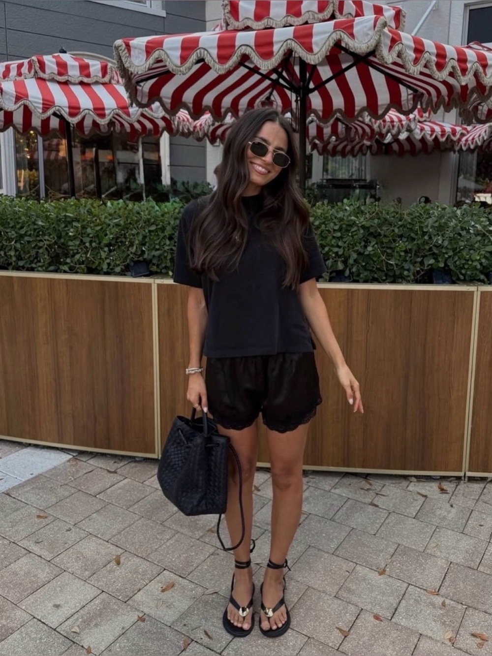 REFORMATION Fern Shorts in Black XL